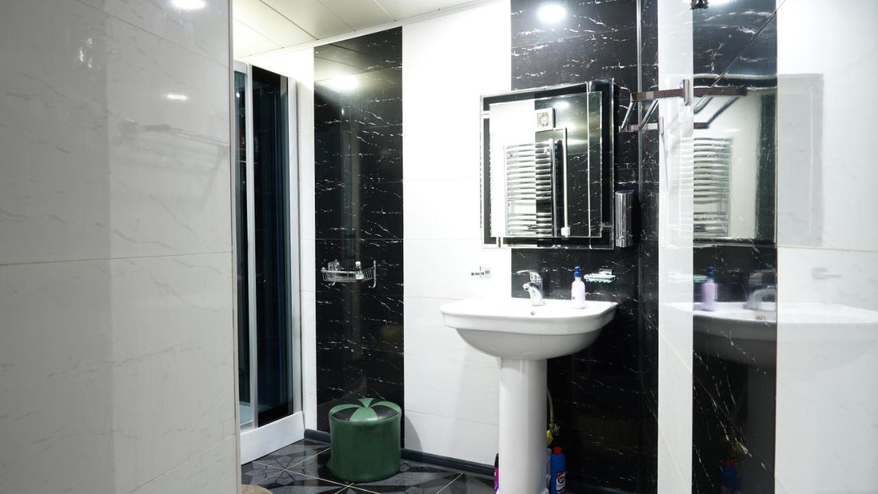 Apartment Shafi 8 Tbilisi Eksteriør bilde